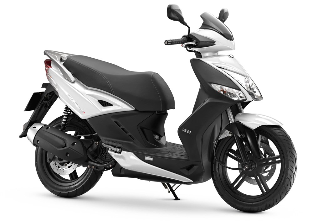 noleggio-rent-scooter-favignana-egadi-agility-16plus-fr45